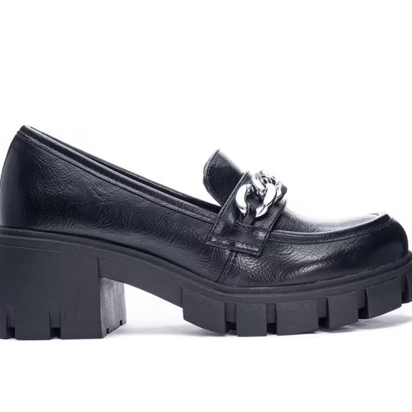 Dirty Laundry- Women’s Nirvana Lug Sole Loafers - Picture 1 of 5